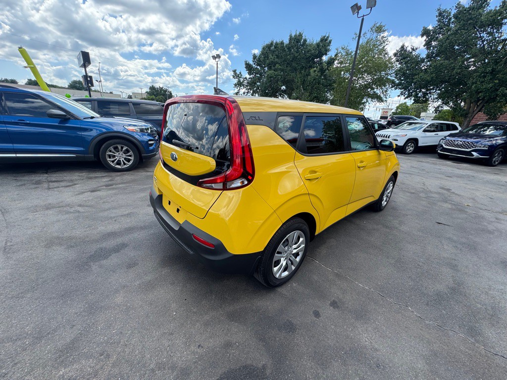 2020 Kia Soul Image 3