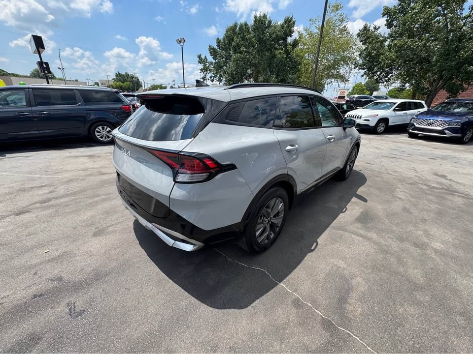 2023 Kia Sportage Image 2
