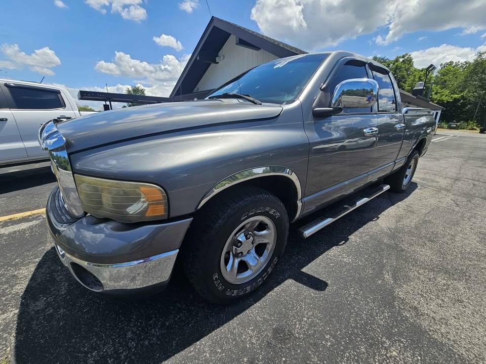 2005 Dodge Ram 1500 Image 2
