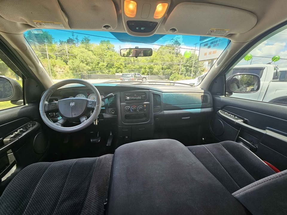 2005 Dodge Ram 1500 Image 9
