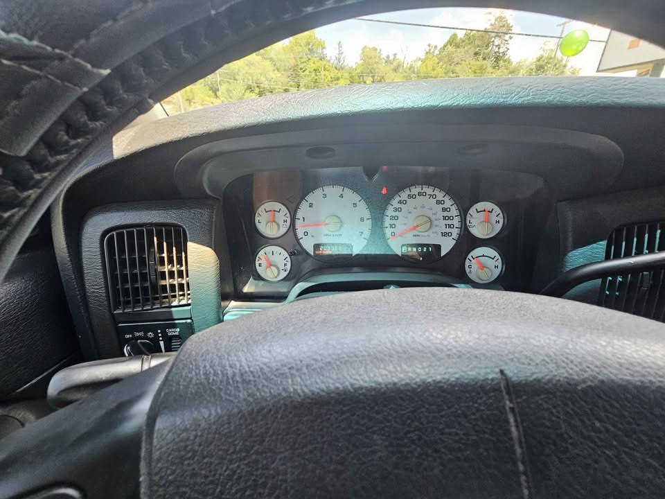 2005 Dodge Ram 1500 Image 10