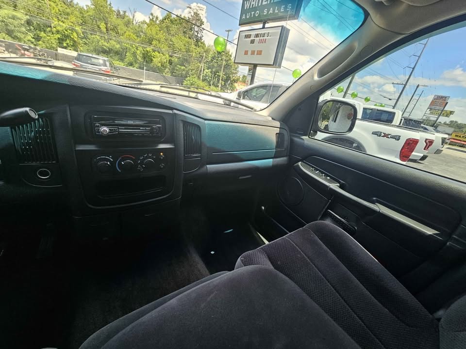 2005 Dodge Ram 1500 Image 11