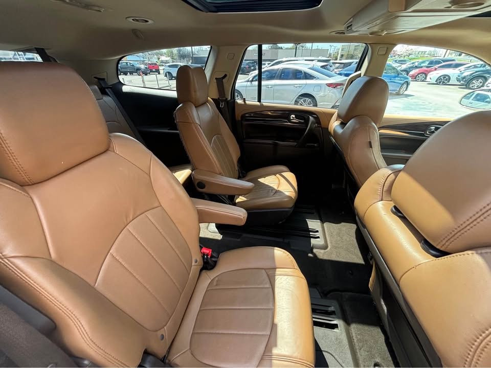 2015 Buick Enclave Image 11