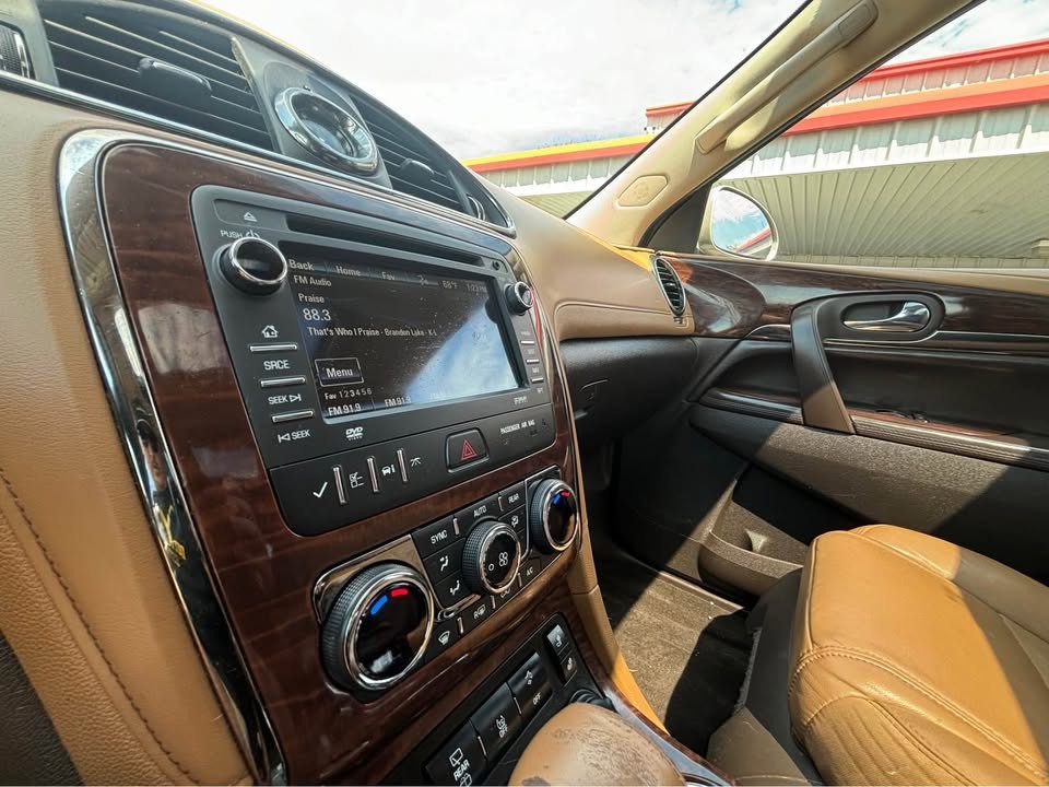 2015 Buick Enclave Image 12