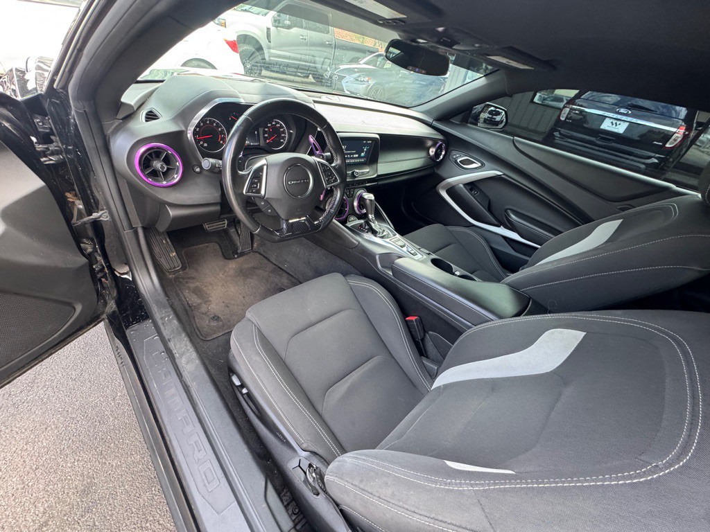 2018 Chevrolet Camaro Image 6