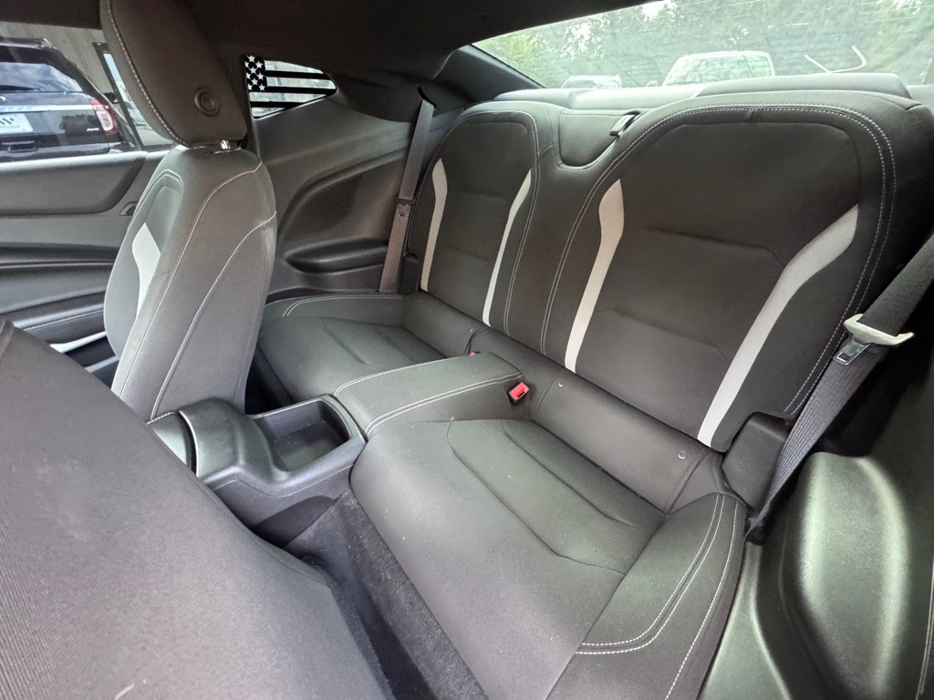 2018 Chevrolet Camaro Image 7