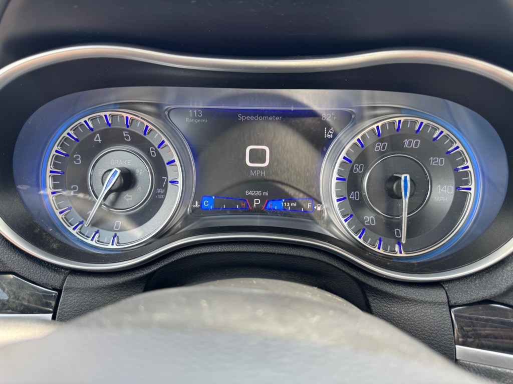 2019 Chrysler 300 Image 11