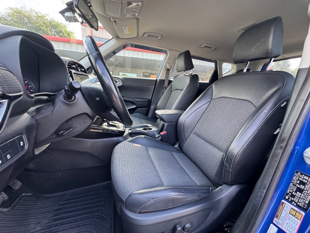 2020 Kia Soul Image 6