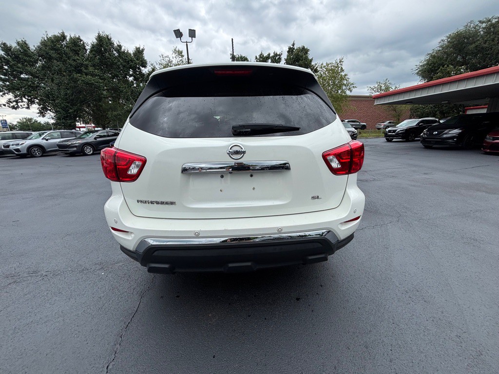 2018 Nissan Pathfinder Image 5