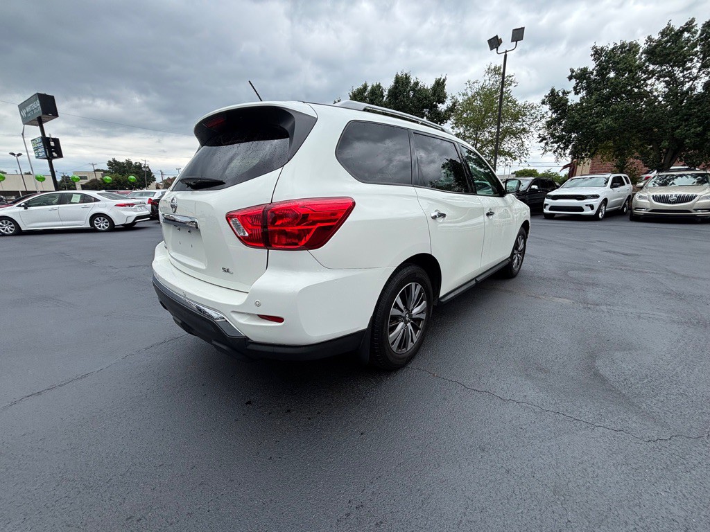 2018 Nissan Pathfinder Image 6