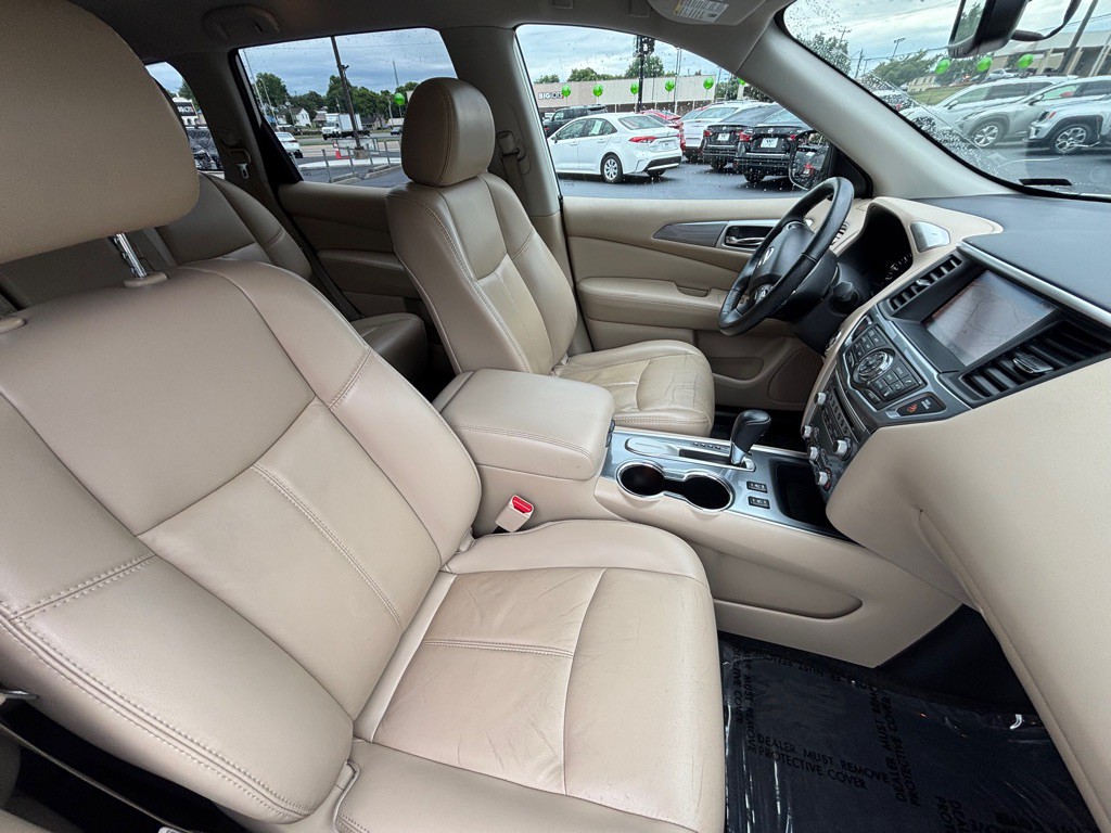 2018 Nissan Pathfinder Image 8