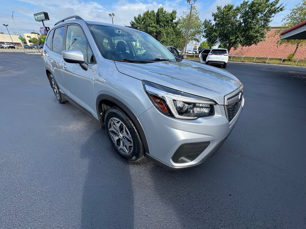 2021 Subaru Forester Image 2