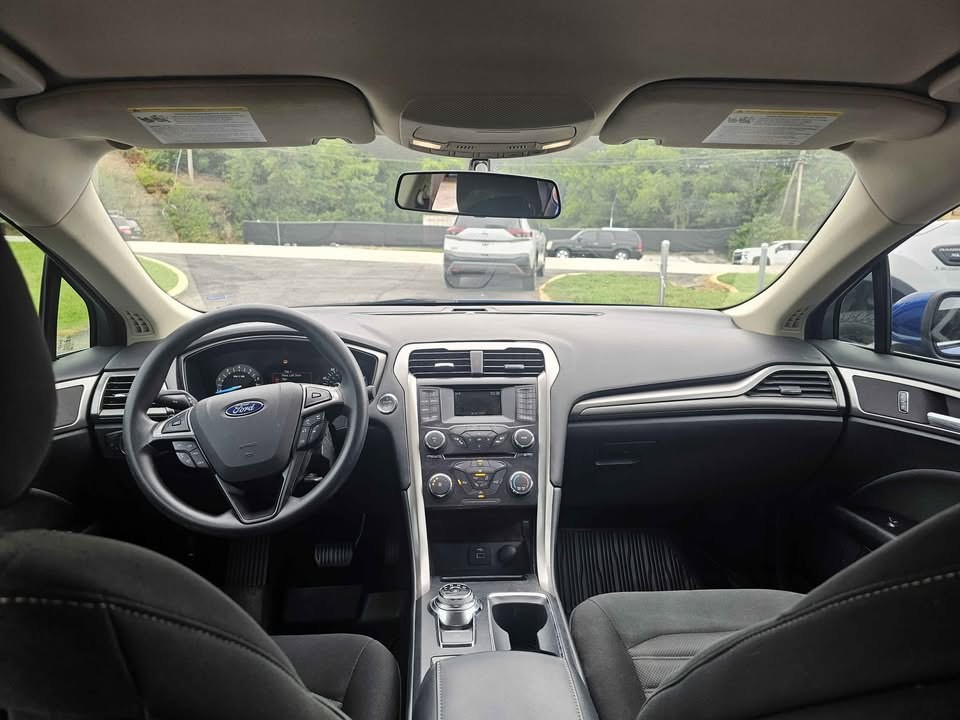 2017 Ford Fusion Image 9