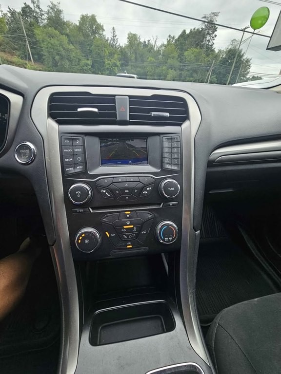 2017 Ford Fusion Image 12