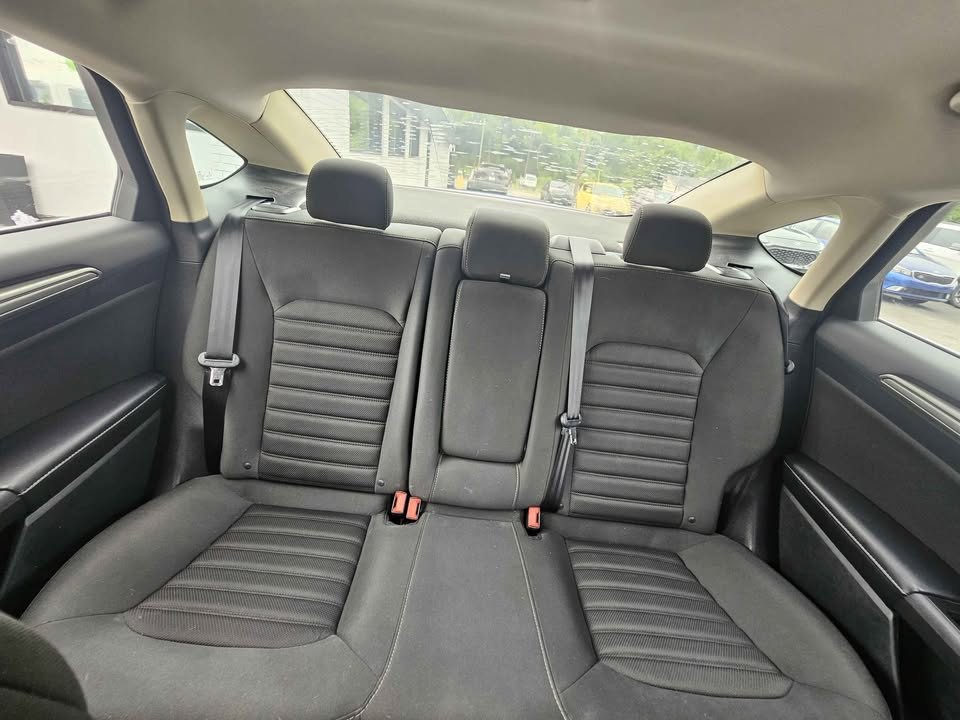 2017 Ford Fusion Image 15