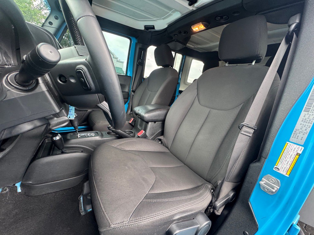 2017 Jeep Wrangler Unlimited Image 8