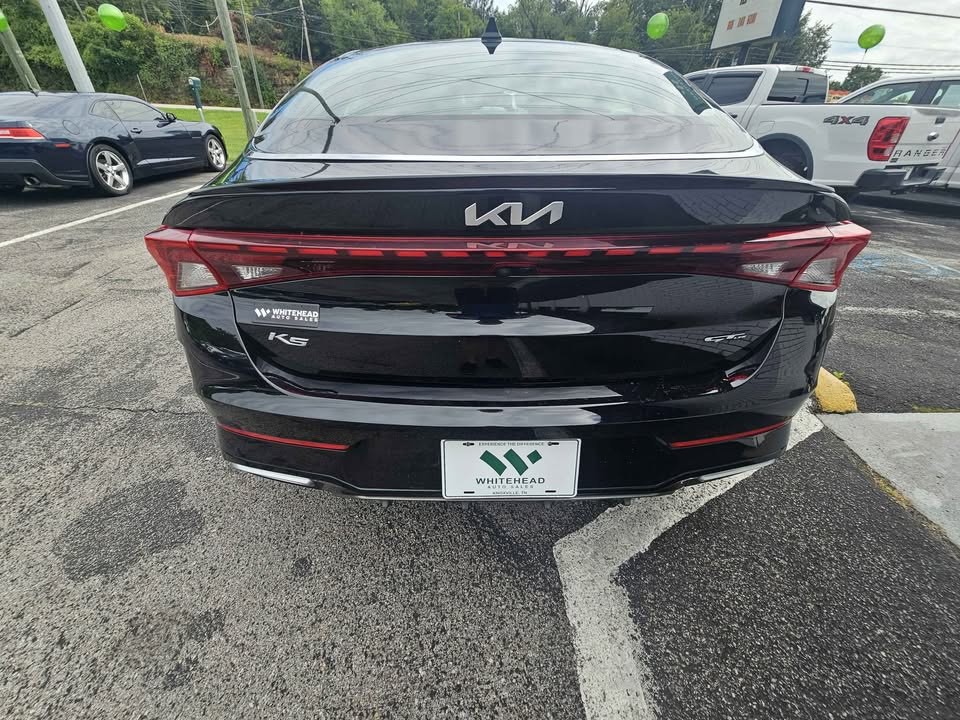 2022 Kia K5 Image 6