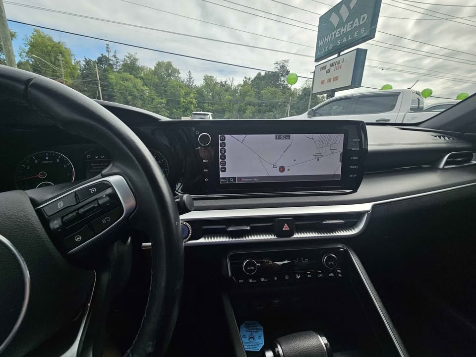 2022 Kia K5 Image 8