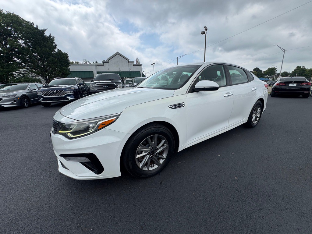 2019 Kia Optima Image 4