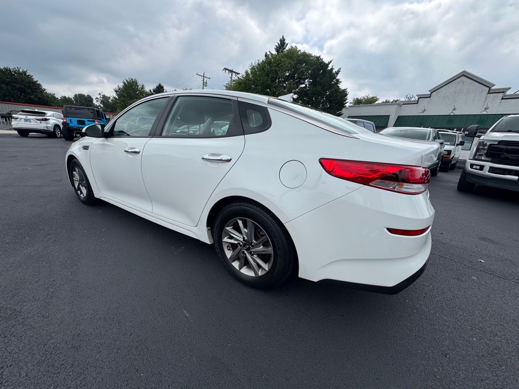 2019 Kia Optima Image 5