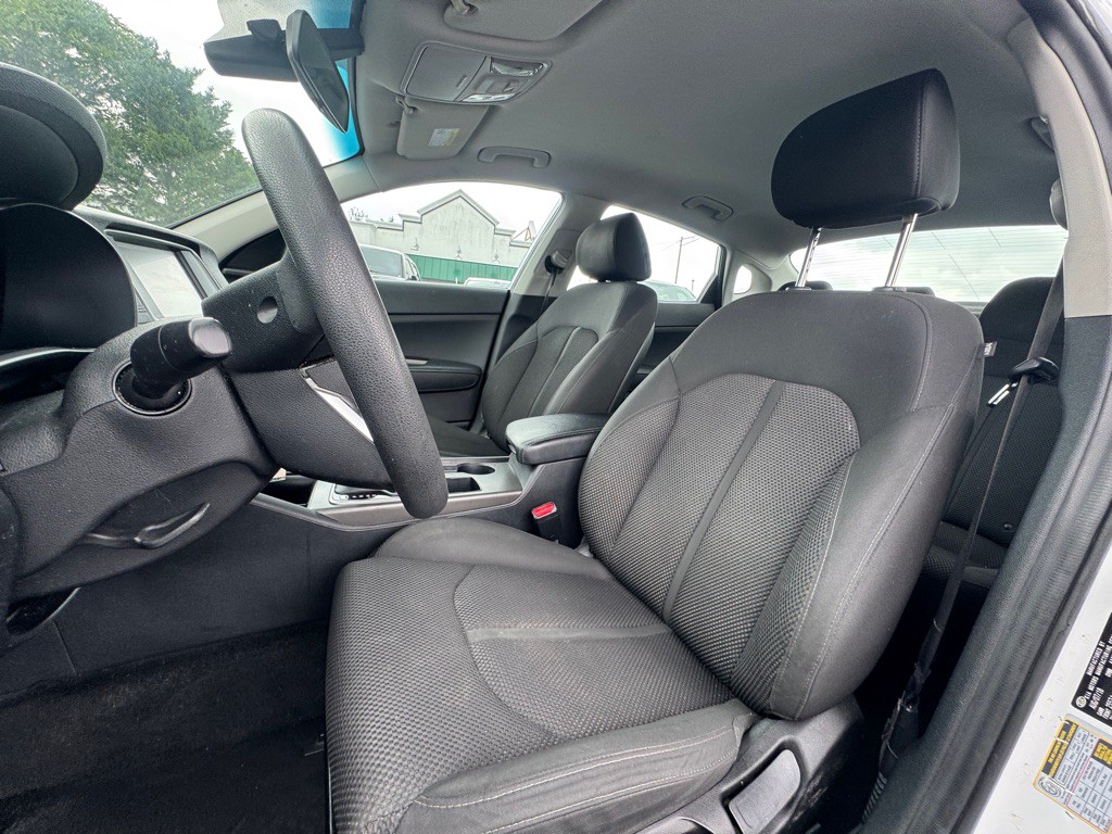 2019 Kia Optima Image 6