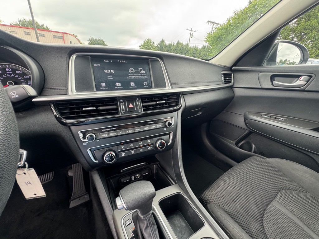 2019 Kia Optima Image 10