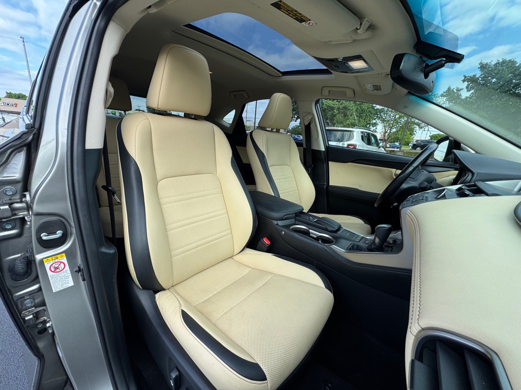 2017 Lexus NX Image 5