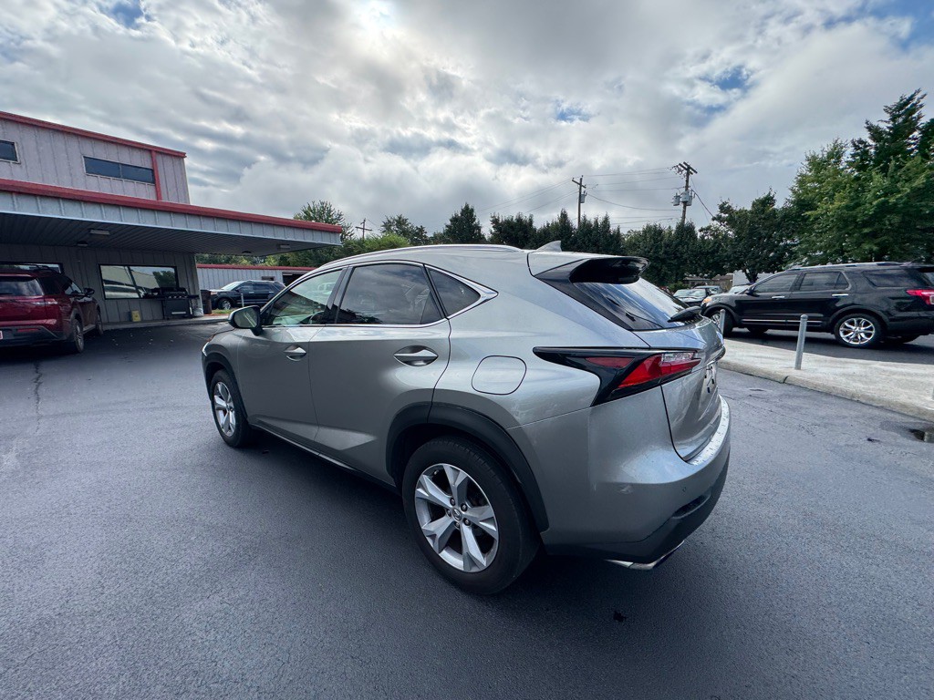 2017 Lexus NX Image 7
