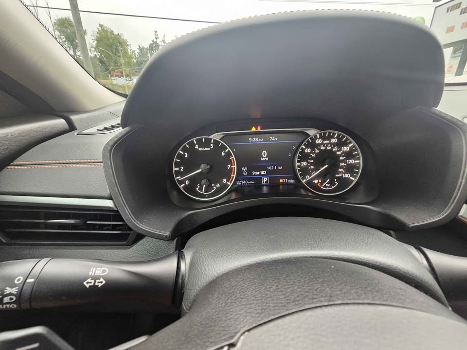 2020 Nissan Altima Image 8