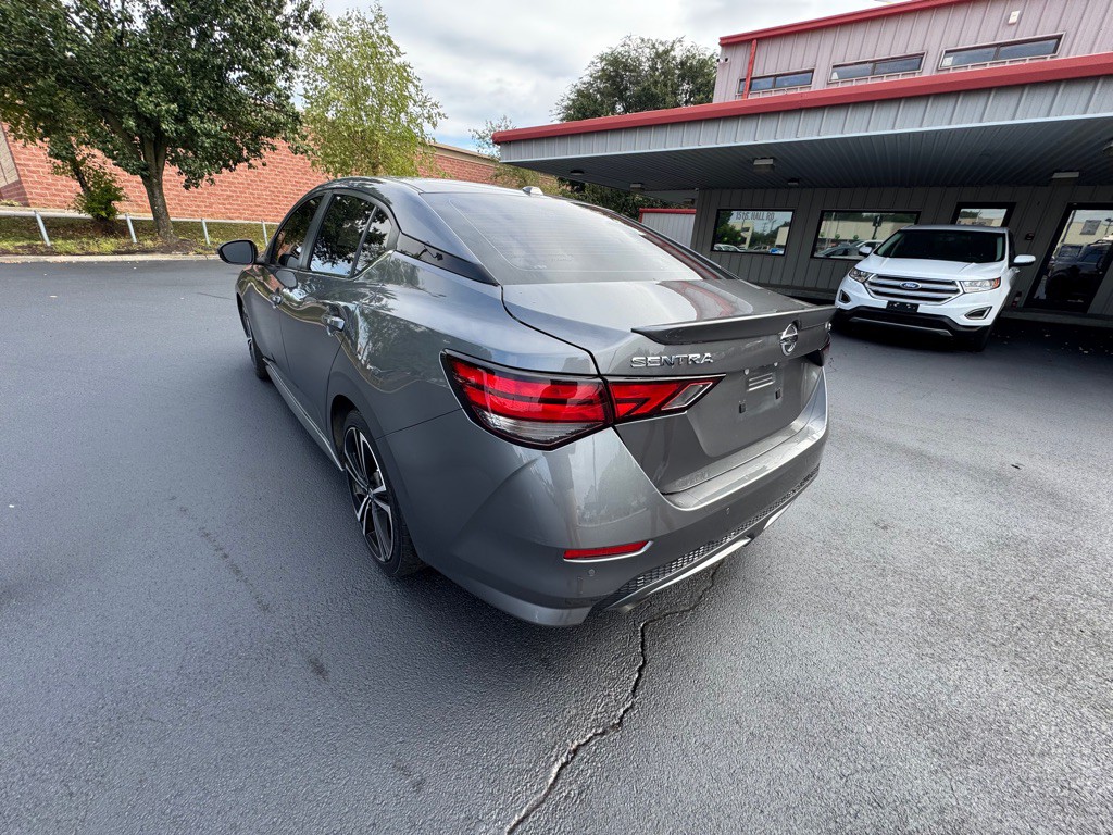 2021 Nissan Sentra Image 3