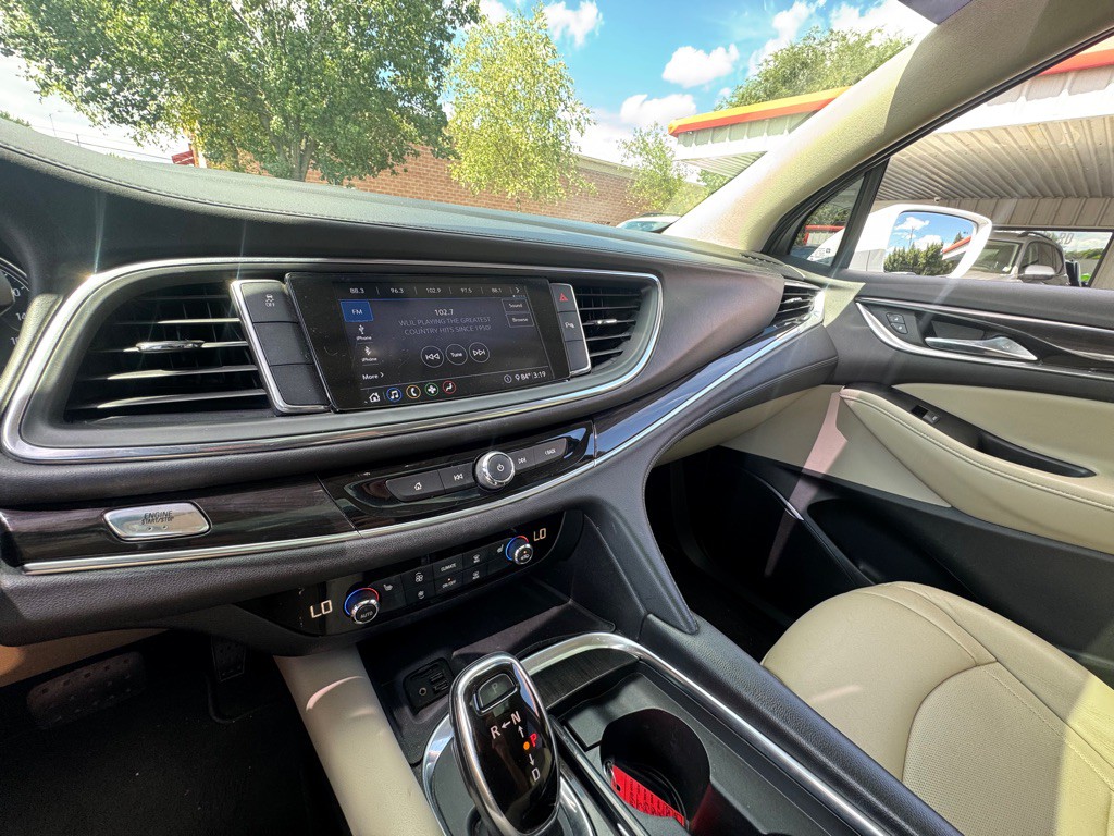 2020 Buick Enclave Image 12