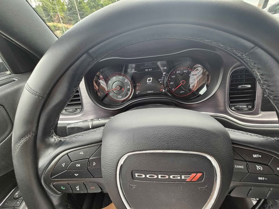 2017 Dodge Charger Image 8