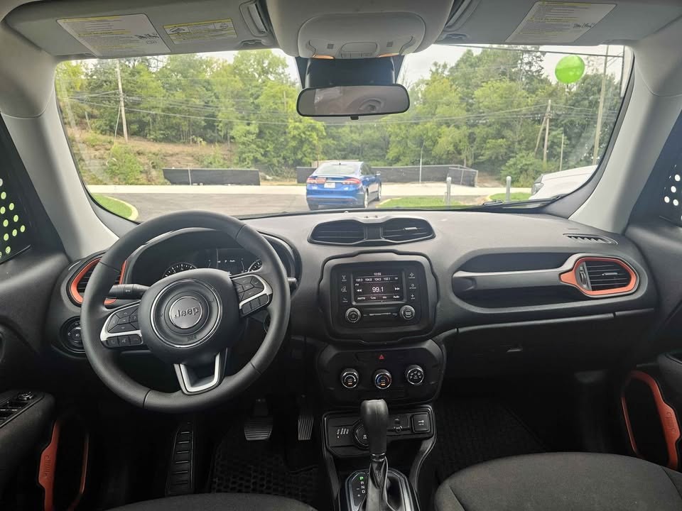 2020 Jeep Renegade Image 8