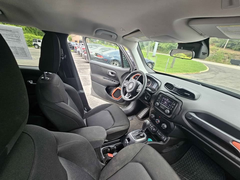 2020 Jeep Renegade Image 10