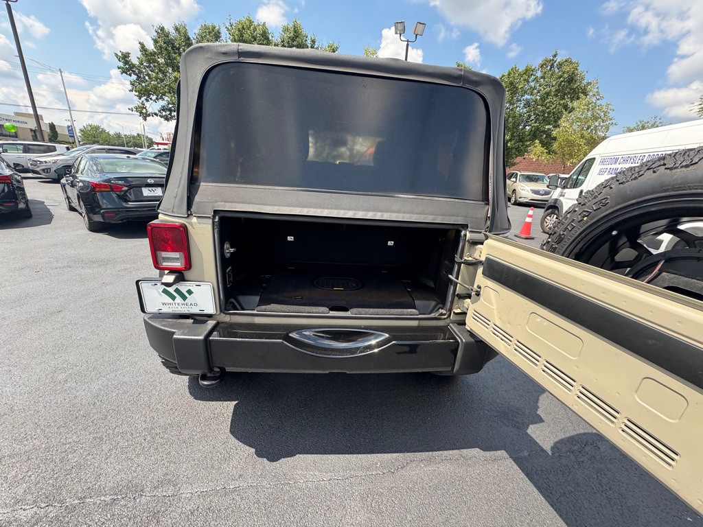 2017 Jeep Wrangler Image 4