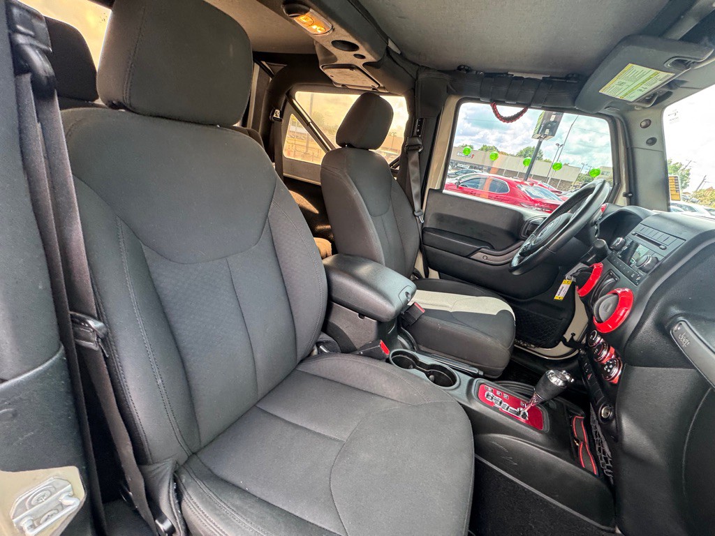 2017 Jeep Wrangler Image 5