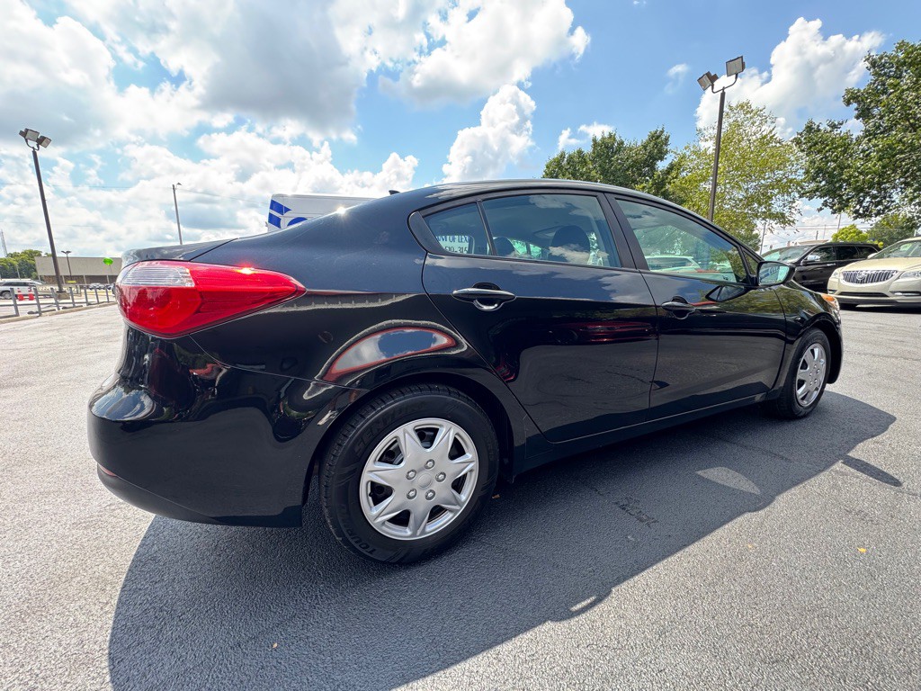 2016 Kia Forte Image 3