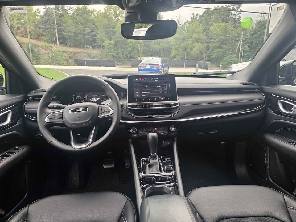 2024 Jeep Compass Image 11