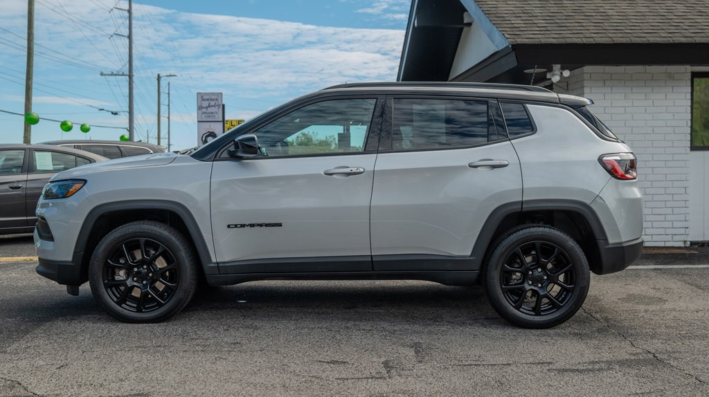 2024 Jeep Compass Image 3