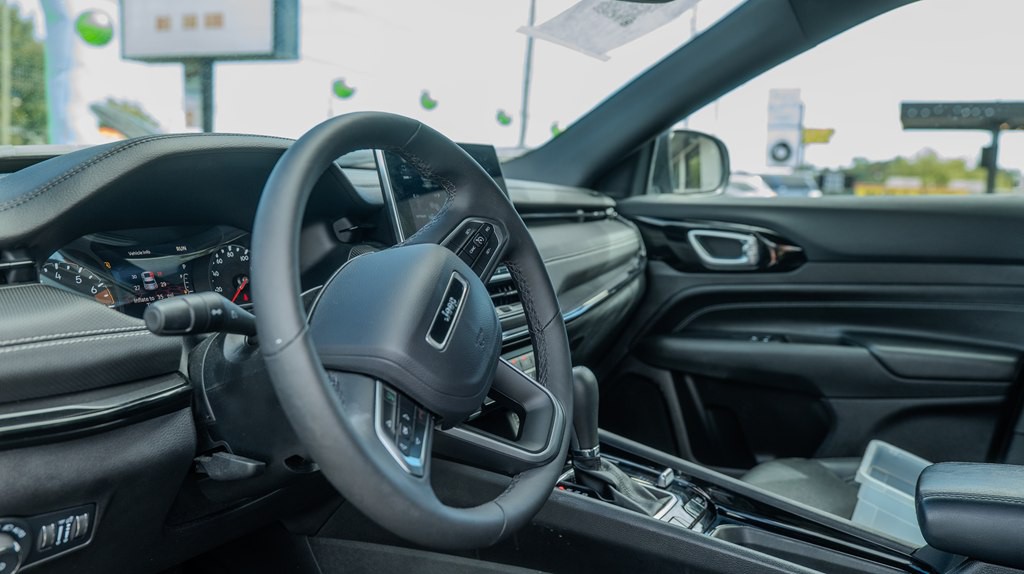 2024 Jeep Compass Image 9