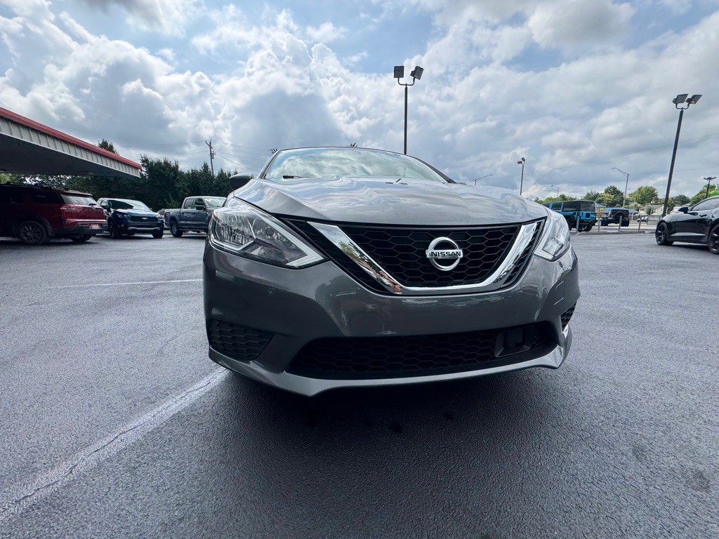 2019 Nissan Sentra Image 2