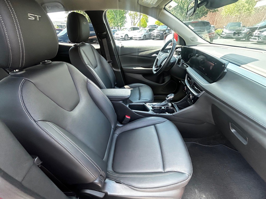 2024 Buick Enclave Image 8