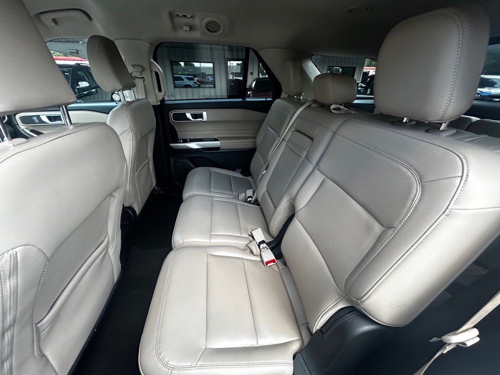 2023 Ford Explorer Image 5