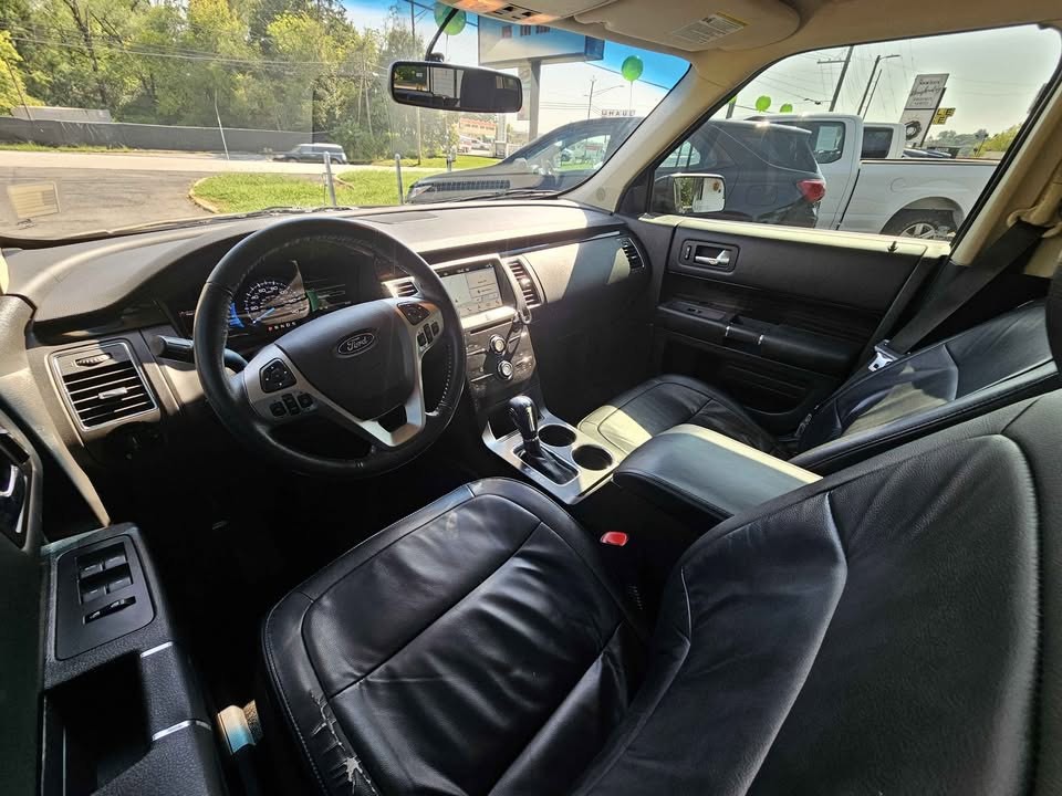 2017 Ford Flex Image 7