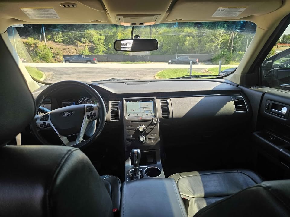 2017 Ford Flex Image 10