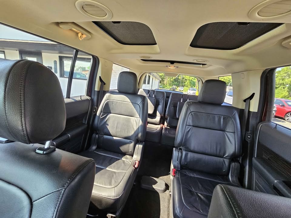 2017 Ford Flex Image 16