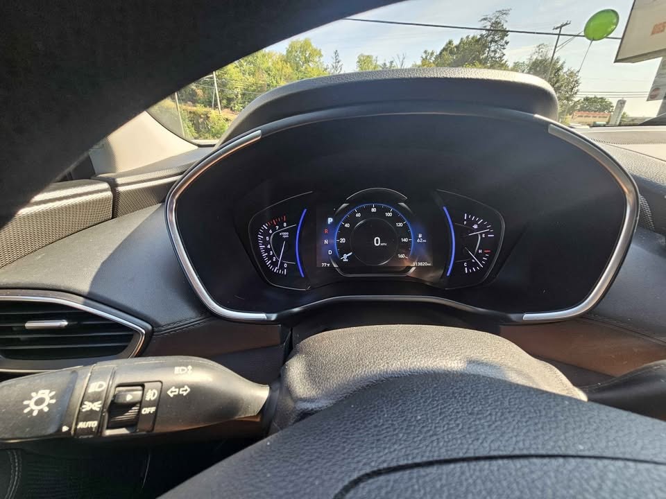 2020 Hyundai Santa Fe Image 8