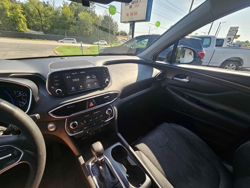 2020 Hyundai Santa Fe Image 9