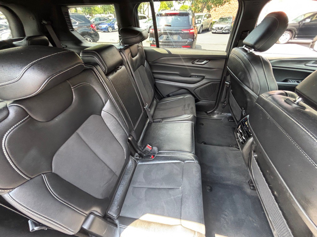 2024 Jeep Grand Cherokee Image 9