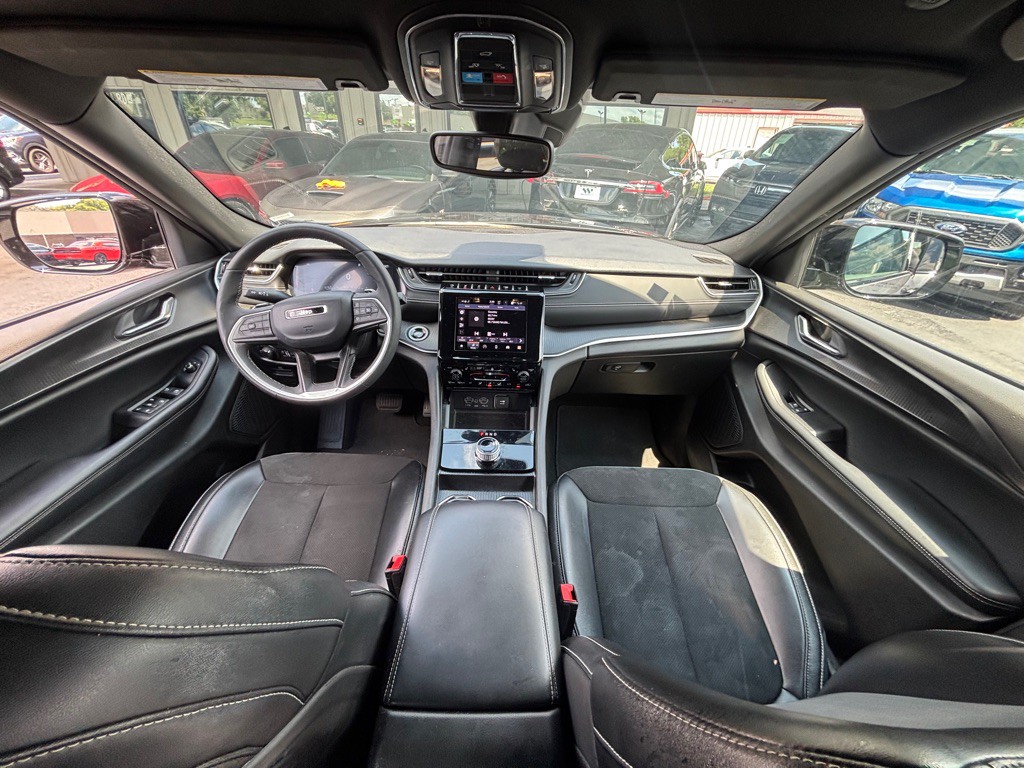 2024 Jeep Grand Cherokee Image 11
